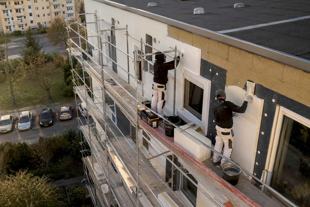 Fassade mit aufgebrachter Wärmedämmung